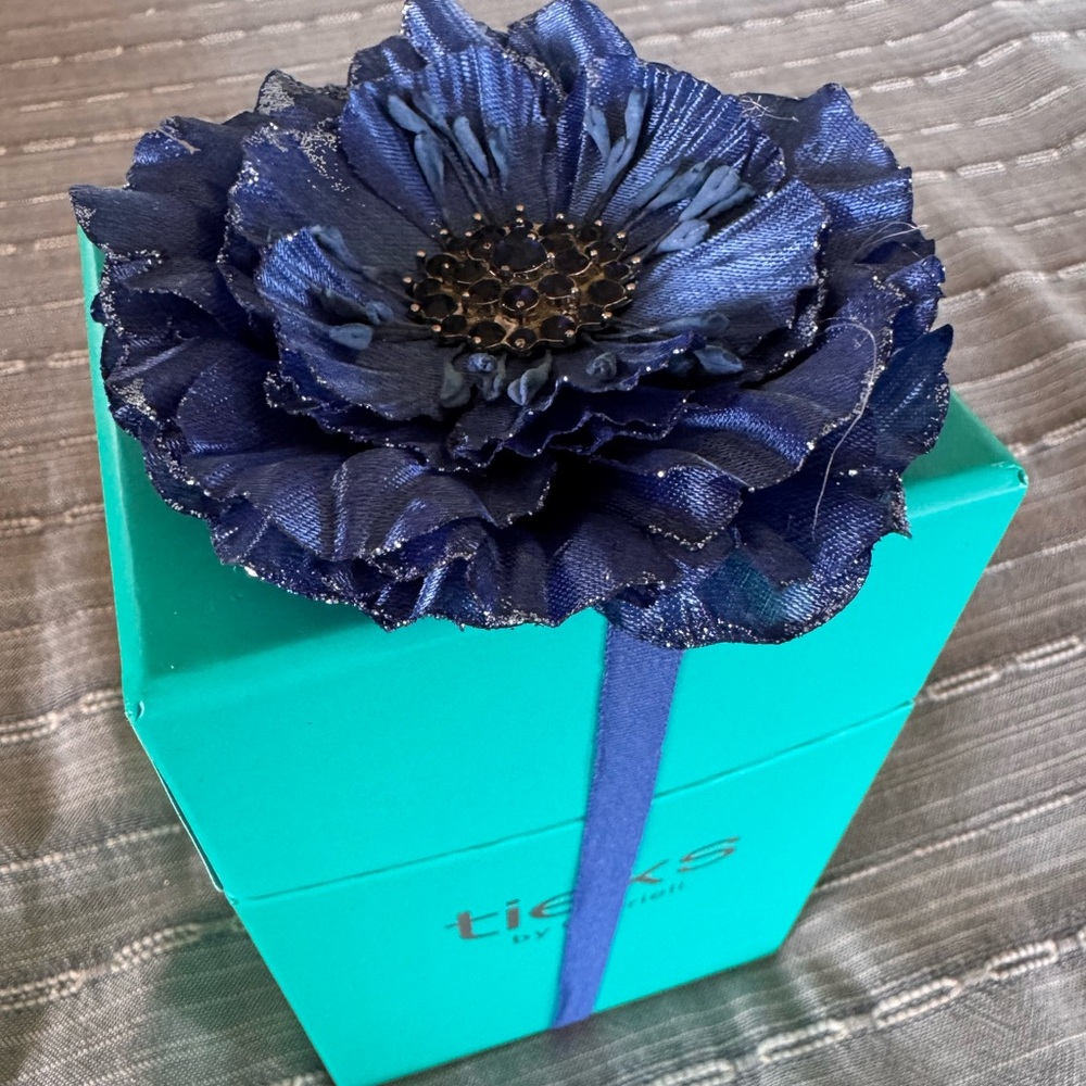 NEW Tieks Love Potion Limited Edition Sz 9, Never Worn - Picture 14 of 14